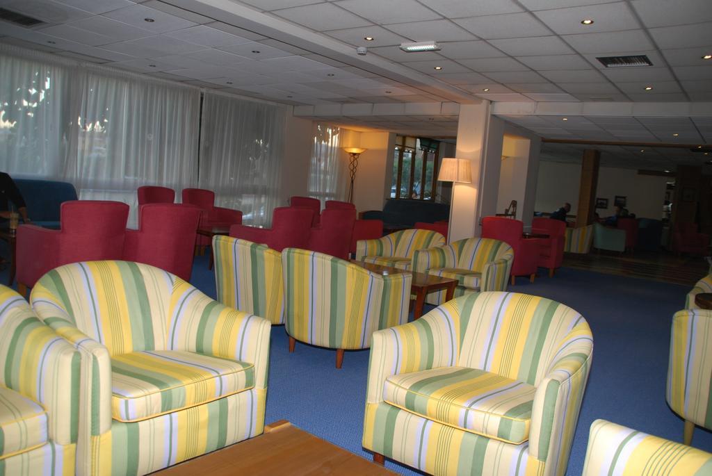 The Caravel Hotel Limassol Exteriör bild