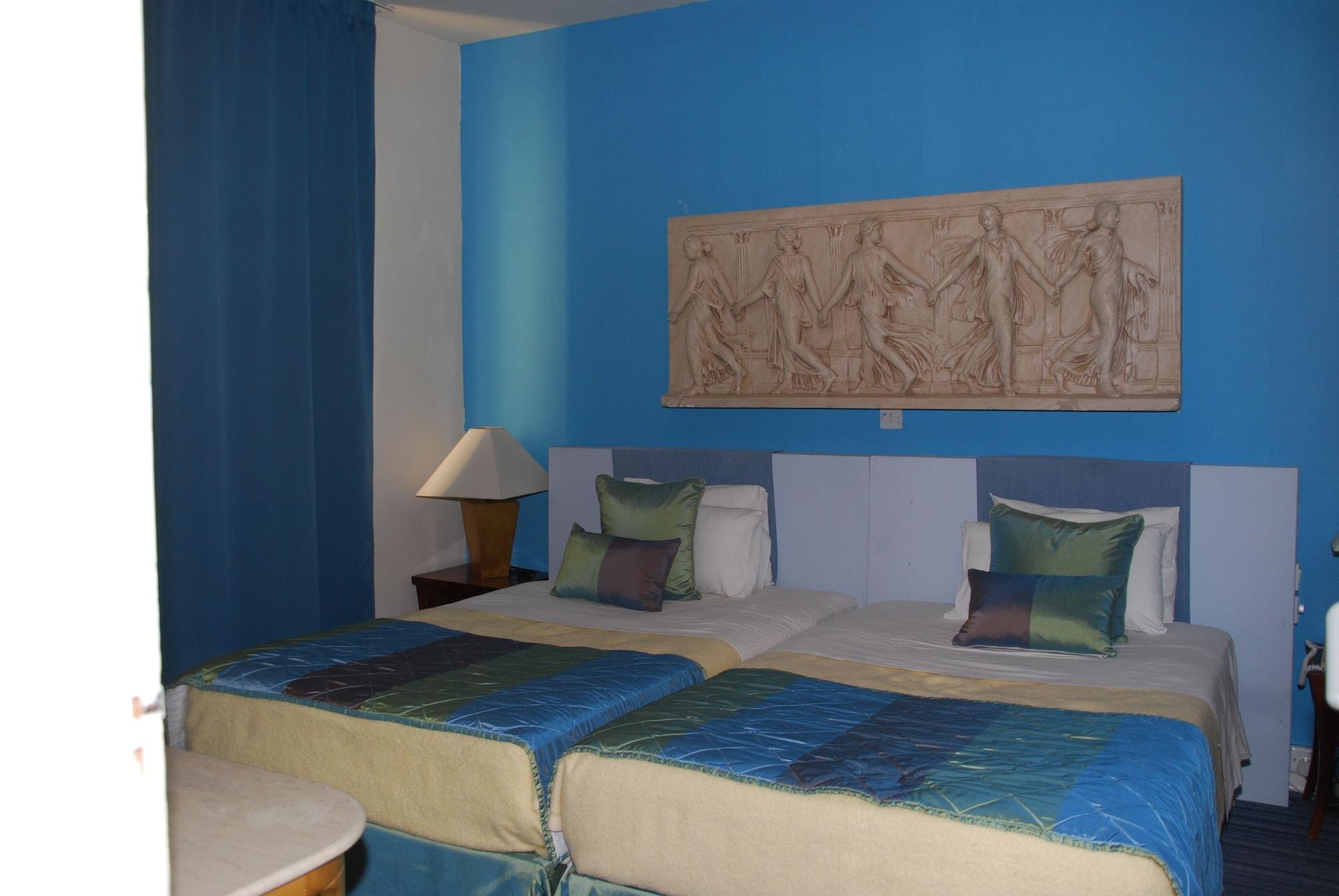The Caravel Hotel Limassol Exteriör bild