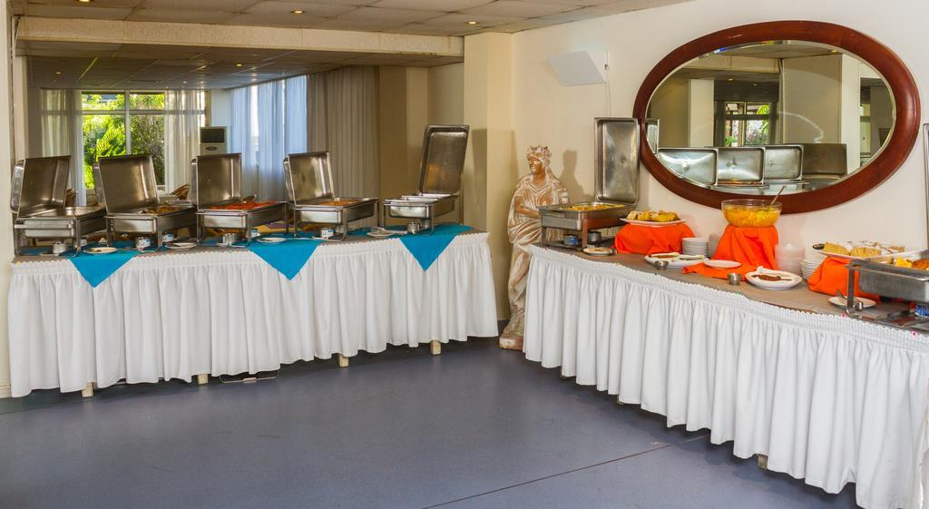 The Caravel Hotel Limassol Exteriör bild